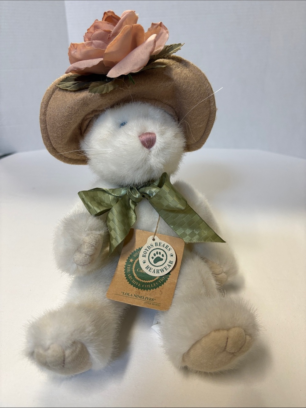 Boyds Bears & Friends Plush Bear with Floral Hat - Cream & Tan